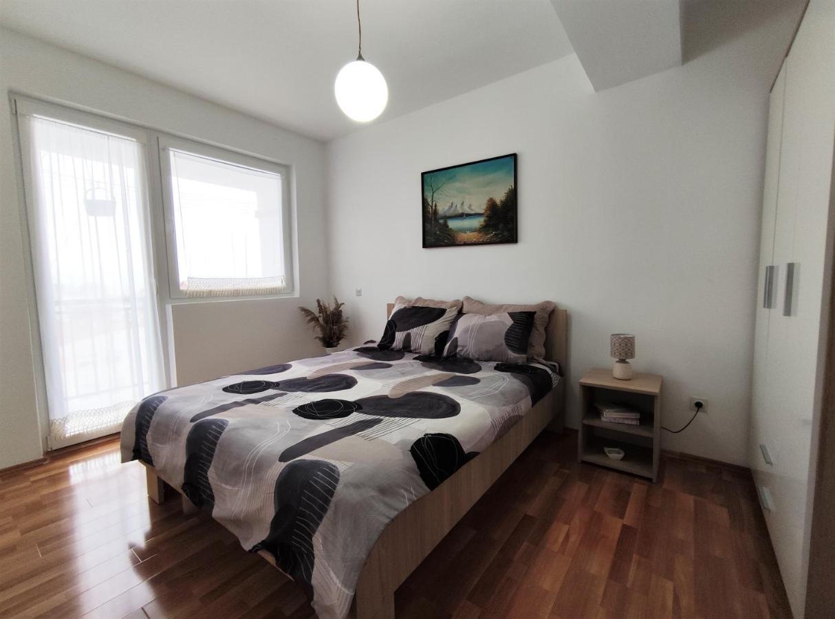 Charming & Spacious 2 Bedroom Apartment With A Gorgeous 8Th-Floor View Ohrid Exterior foto